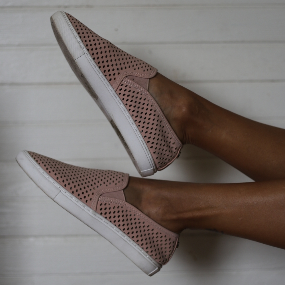 Light pink Steve Madden Slip on shoes